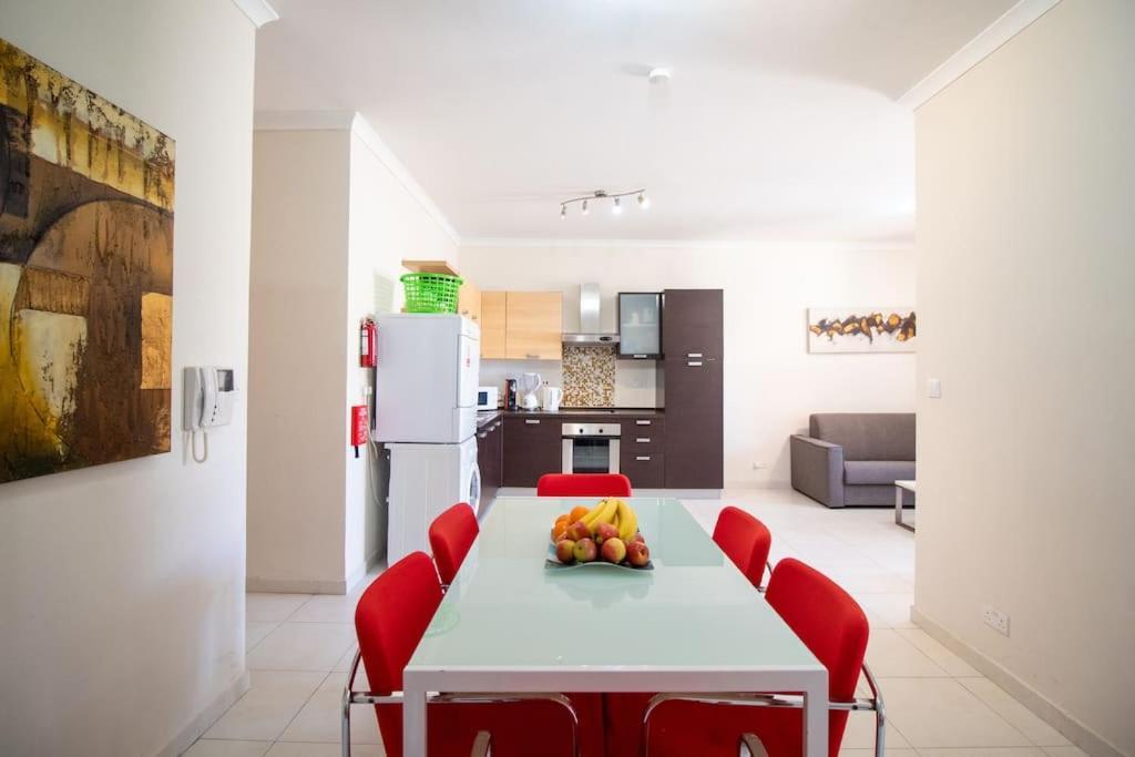 Modern Apt In The Heart Of Maltese Nightlife Saint Julian's Exteriér fotografie