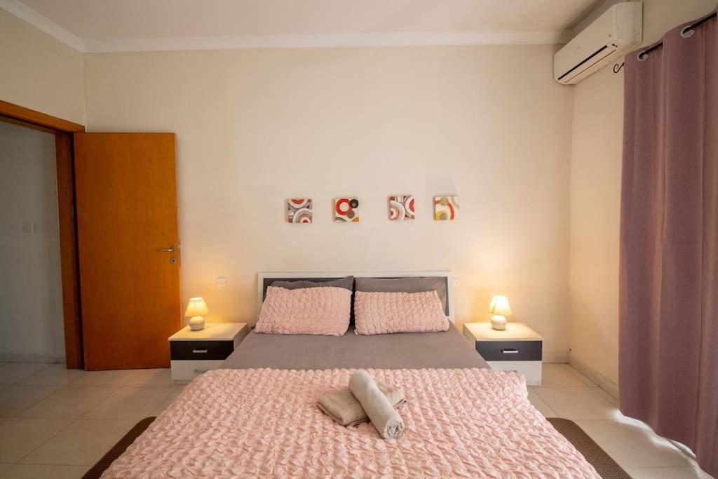 Modern Apt In The Heart Of Maltese Nightlife Saint Julian's Exteriér fotografie