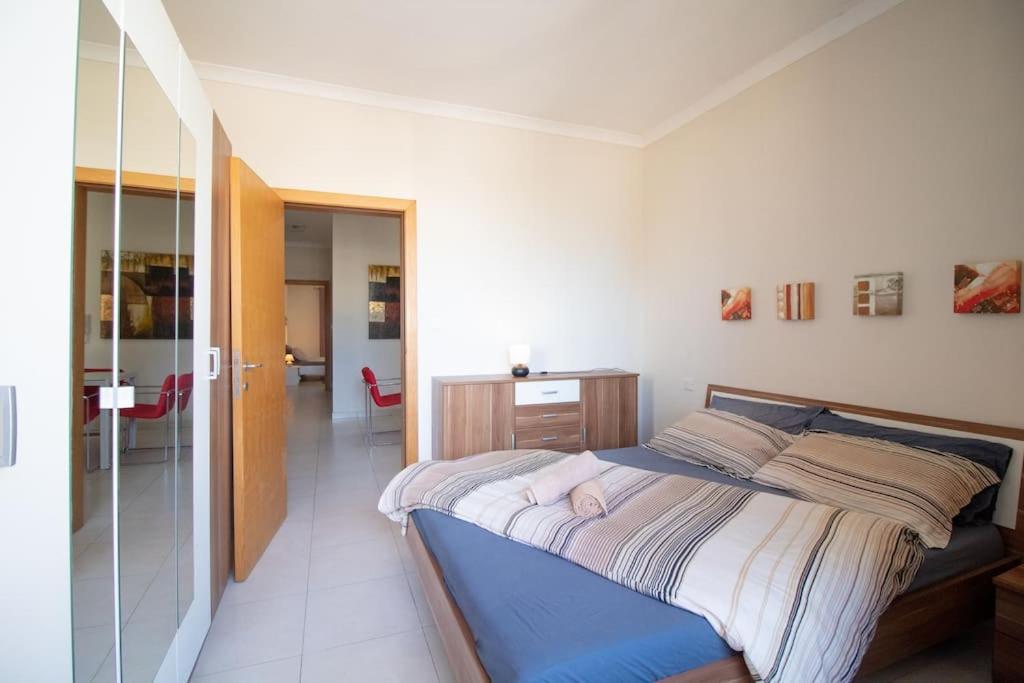 Modern Apt In The Heart Of Maltese Nightlife Saint Julian's Exteriér fotografie